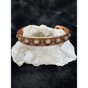 Vintage Bell Trading Post Copper Cuff Bracelet Hand Tapped Star‎ Design Small